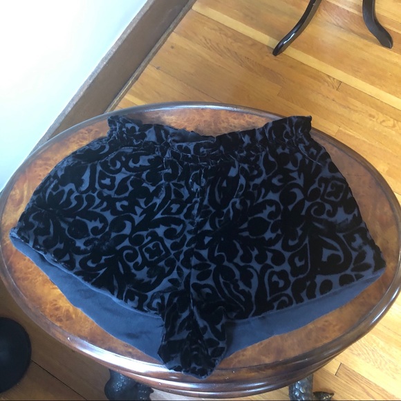 Stone Cold Fox Vagrant Velvet Burnout Shorts XS